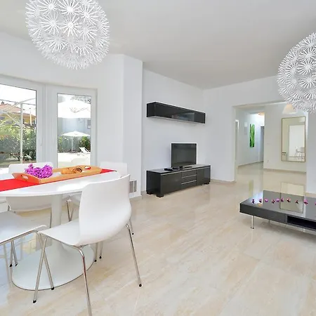 Mia Ii Apartment